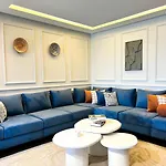 Luxury Apartment Marina