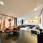 Luxury Apartment Marina